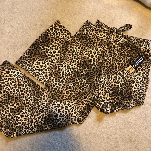 Leopard print pants NWT Studio 253 leopard print size S pants soft - Picture 1 of 7